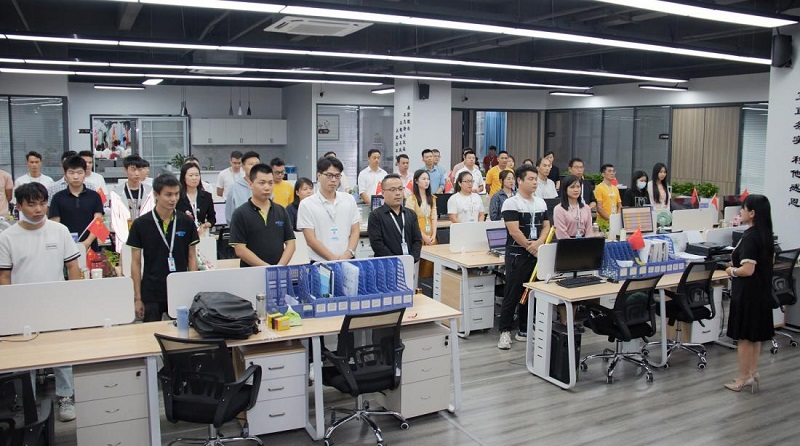 再贏新單！華邦瀛成都LED貼膜屏項目圓滿收官