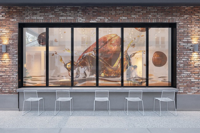 華邦瀛顯示技術(shù)LED透明屏的優(yōu)勢及其應(yīng)用領(lǐng)域